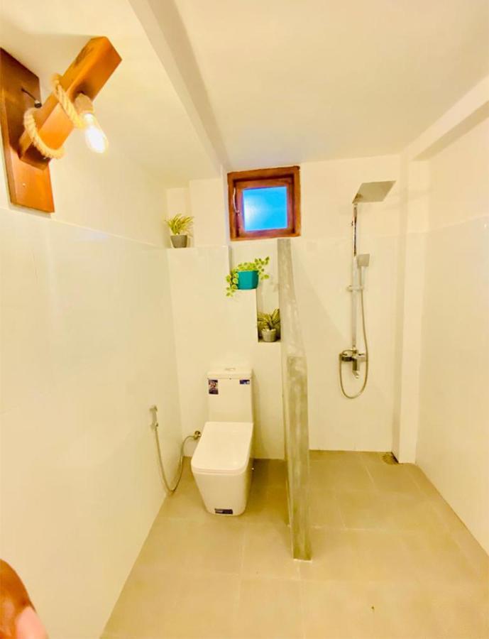 Nilupul Villa Ambalangoda  Luaran gambar