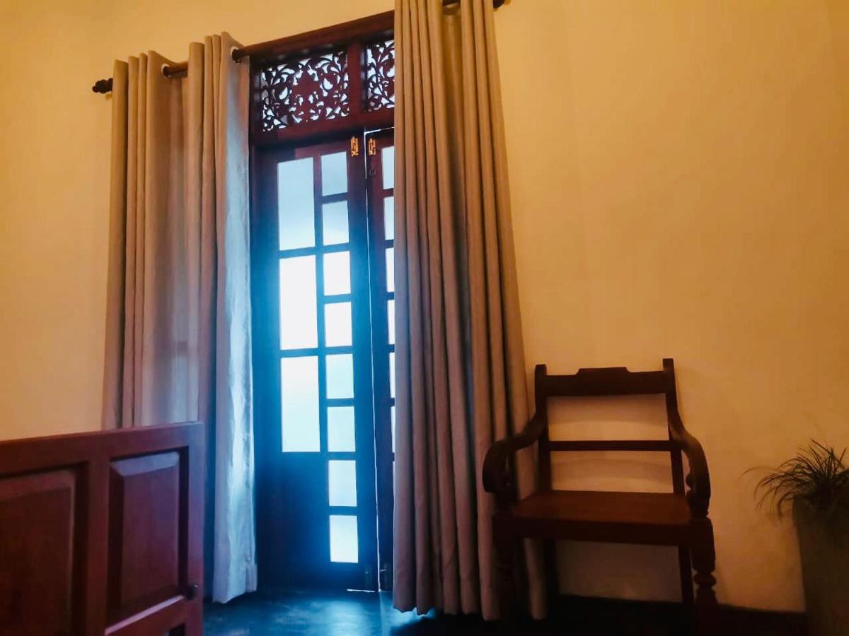 Nilupul Villa Ambalangoda  Luaran gambar